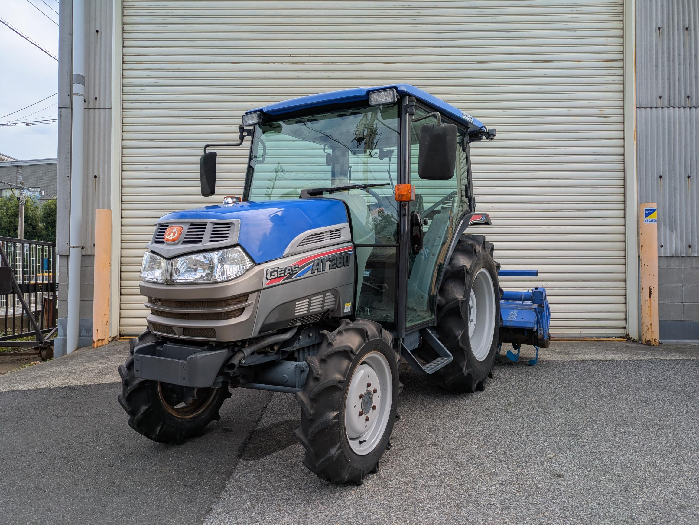 イセキ トラクター 写真