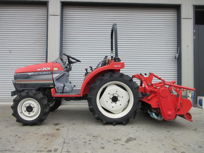 トラクター MT201 写真４