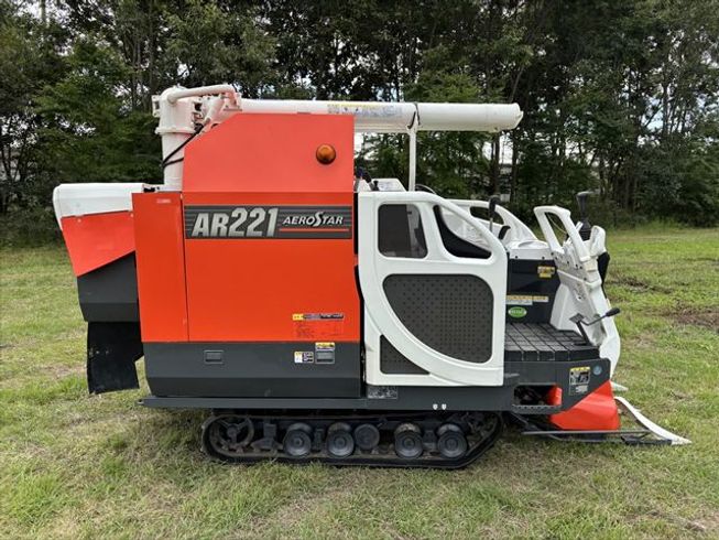 コンバイン AR221 写真２