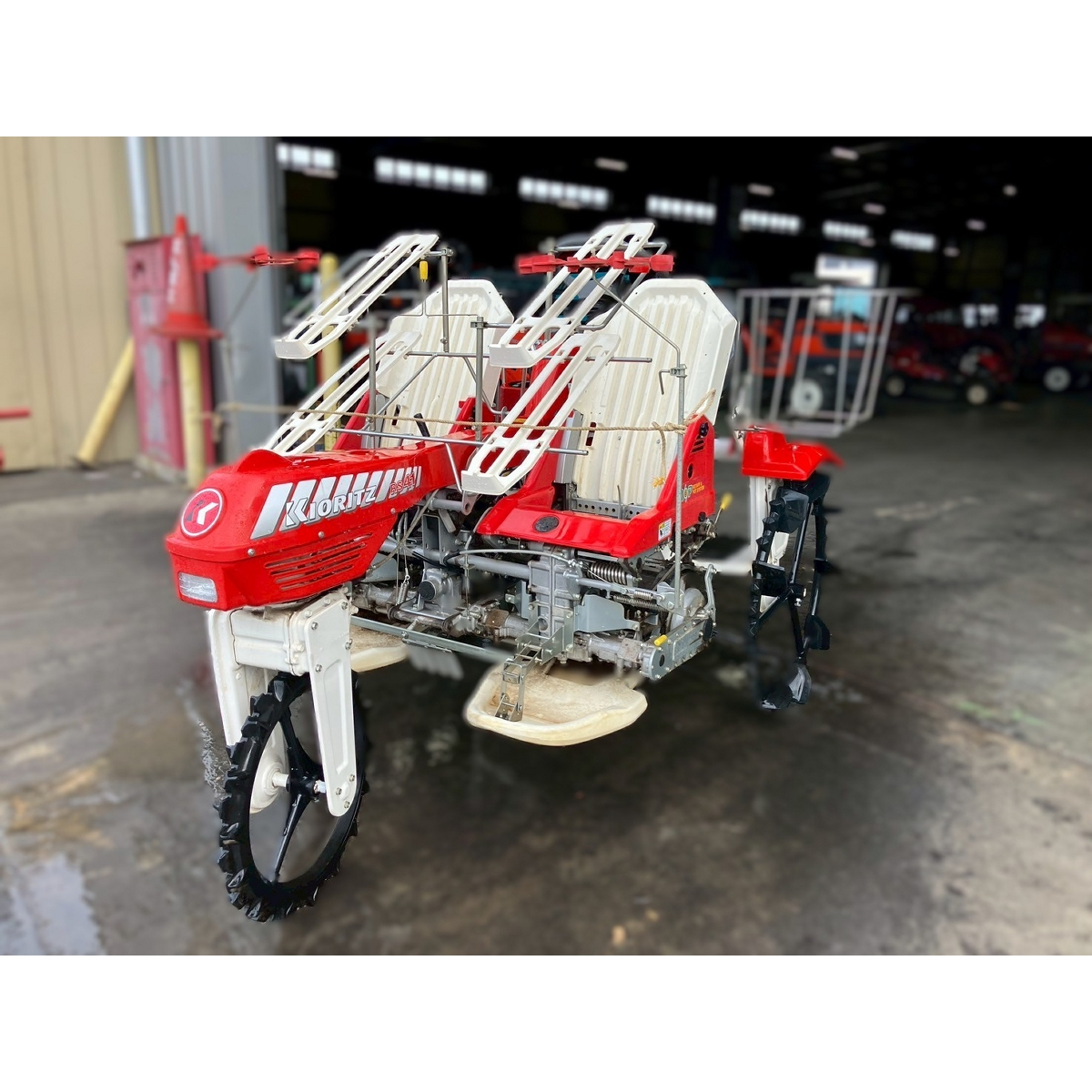 共立 ポット成苗田植機 写真