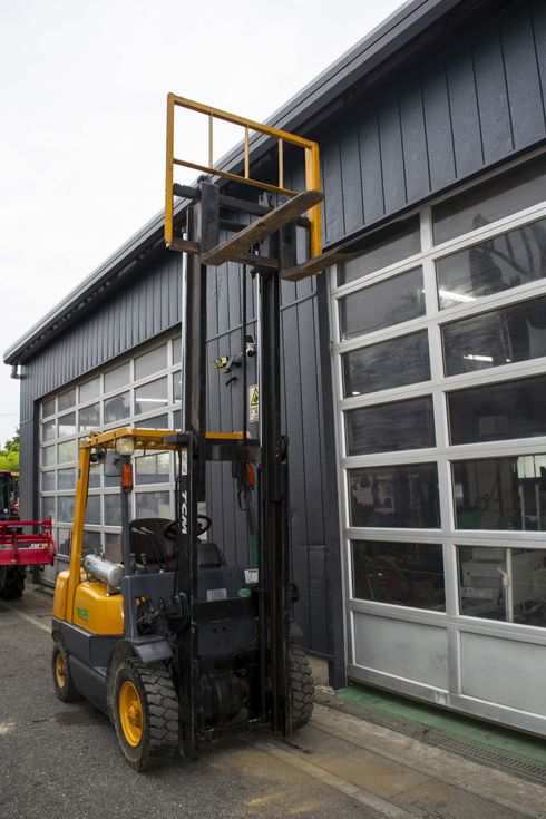 フォークリフト FD25Z5 写真７