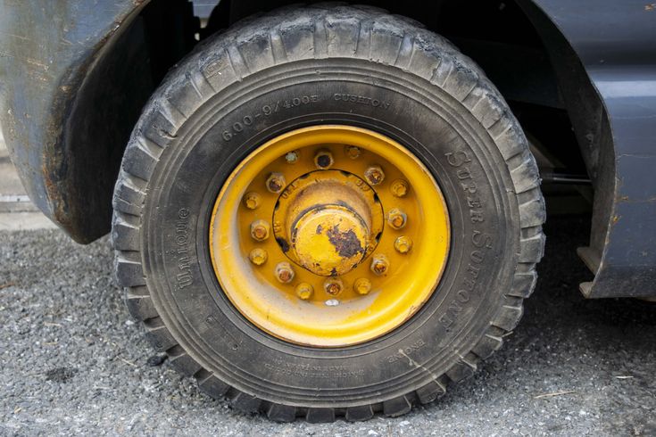 フォークリフト FD25Z5 写真６