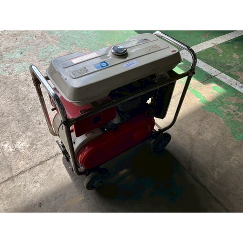 インバーター発電機 E2800 写真３