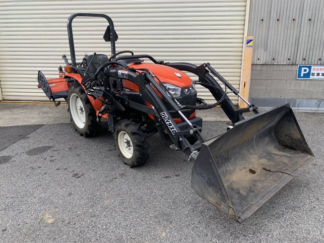 トラクター NB17 写真２