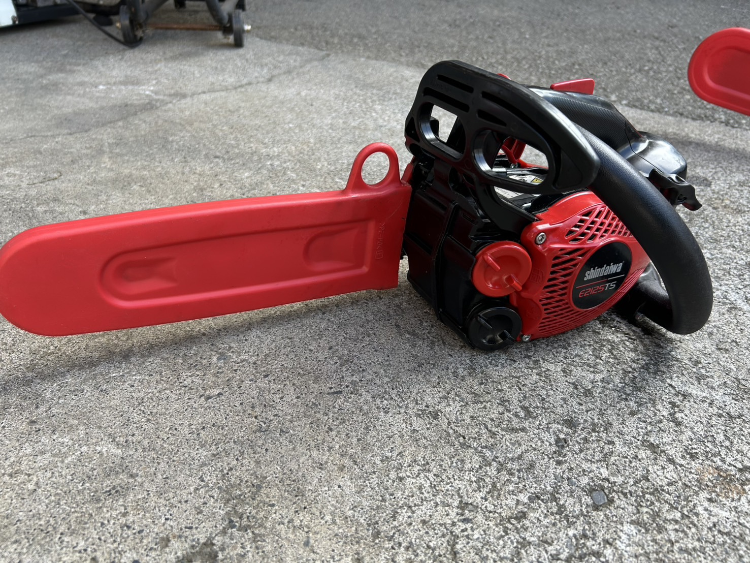 新ダイワ チェーンソー 写真