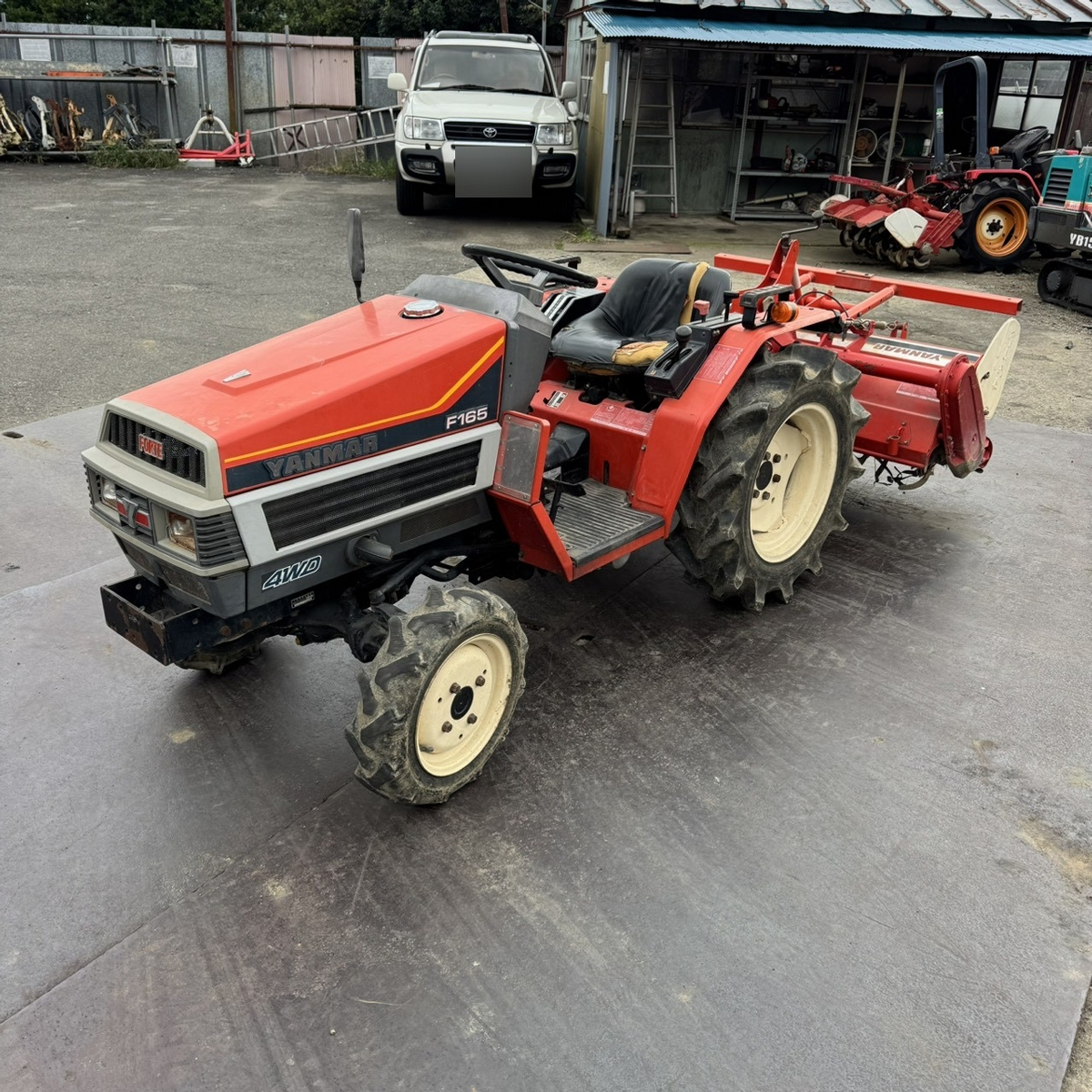 ヤンマー トラクター 写真