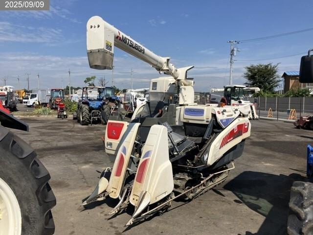 ミツビシ コンバイン 写真