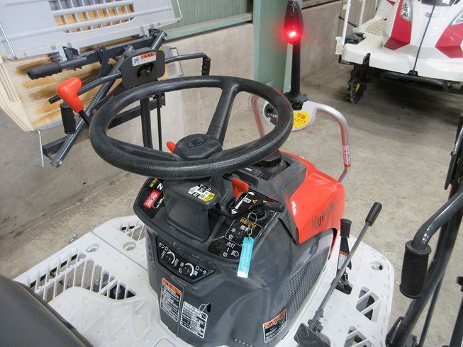 田植機 AW4-F 写真６