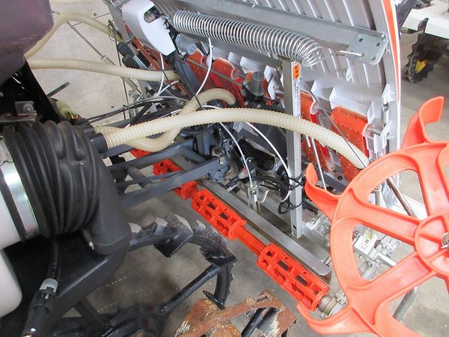 田植機 AW4-F 写真７