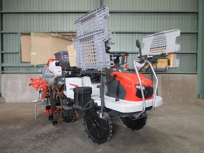 田植機 AW4-F 写真２