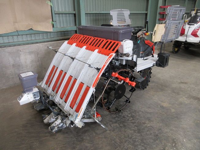 田植機 AW4-F 写真５