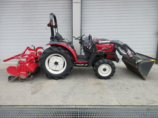 トラクター GS232＋フロントローダー 写真４