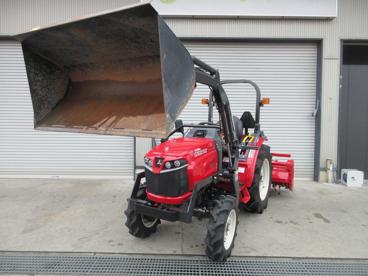 三菱 トラクター 写真