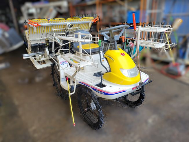 イセキ 田植機 写真