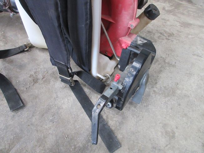背負式動力噴霧機 ISG-6020BSS 写真８