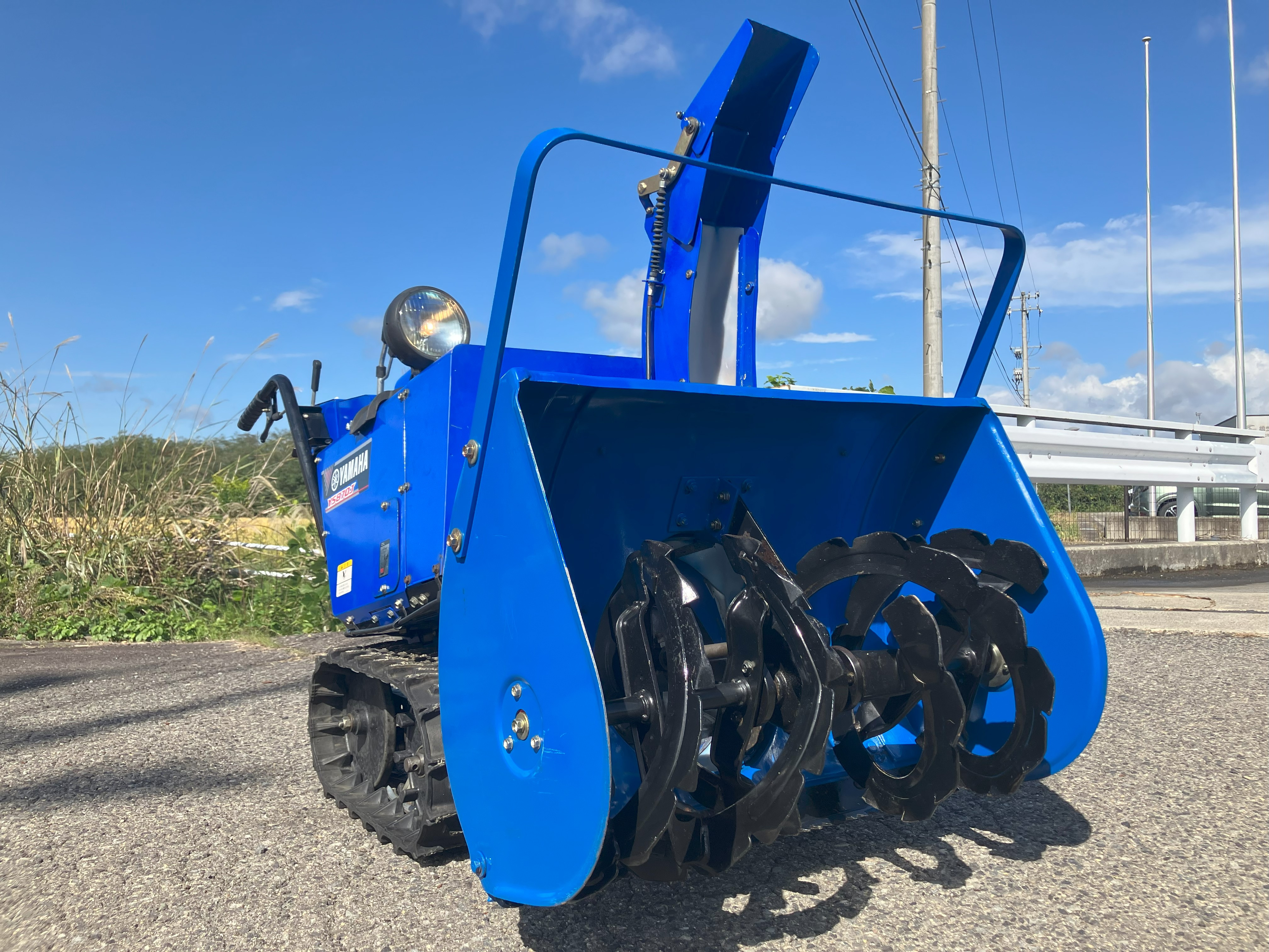 ヤマハ 除雪機 写真