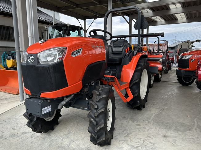 トラクター NB21SPMA 写真２