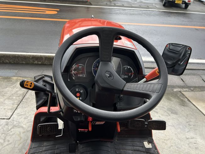 トラクター NB21SPMA 写真５