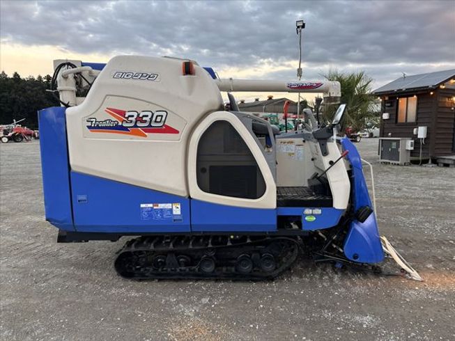 コンバイン HFC330G 写真２