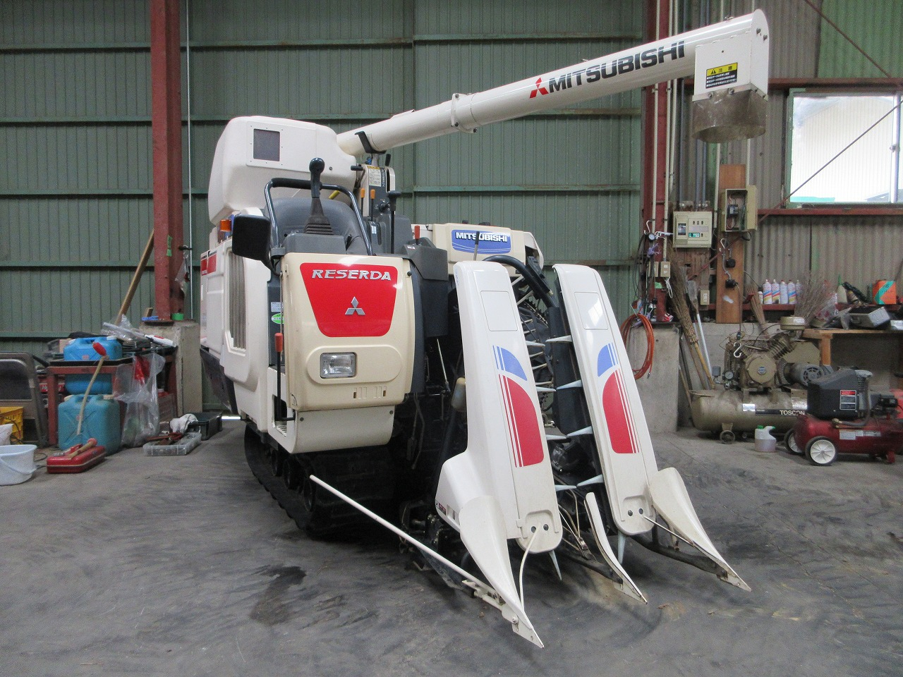 三菱 コンバイン 写真