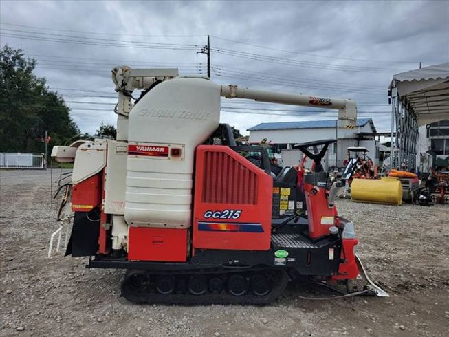 コンバイン GC215G 写真３