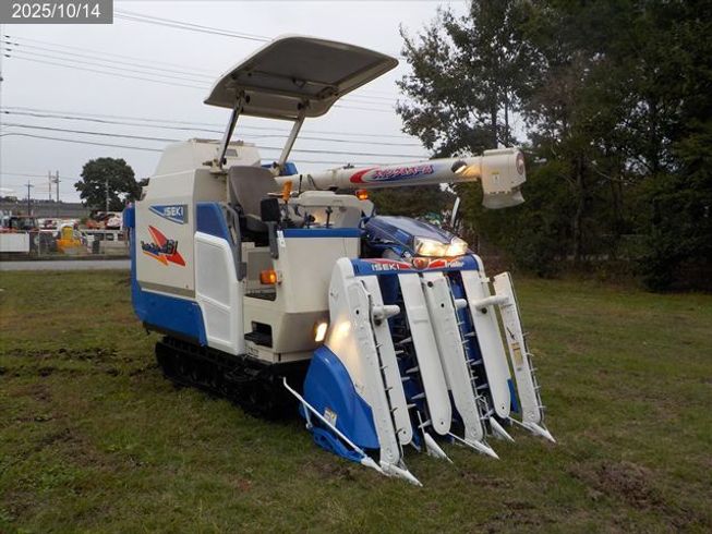 イセキ コンバイン 写真