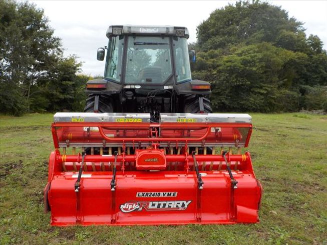 トラクター T1055F 写真３