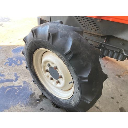 トラクター L27D 写真５