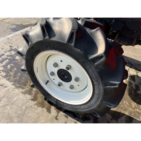 トラクター F180 写真６