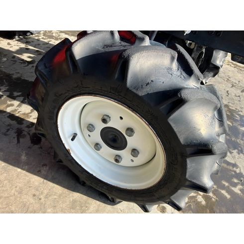 トラクター F180 写真５