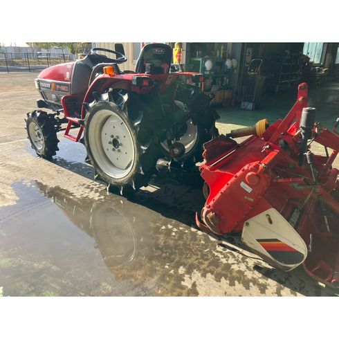 トラクター F180 写真３