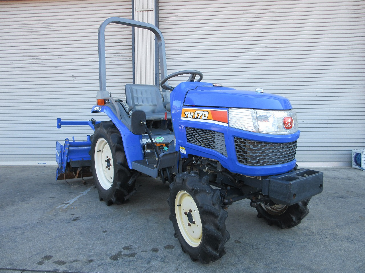 イセキ トラクター 写真