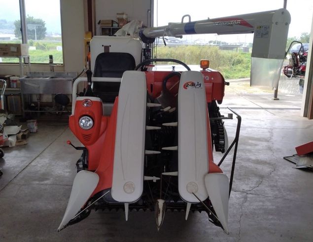 クボタ コンバイン 写真