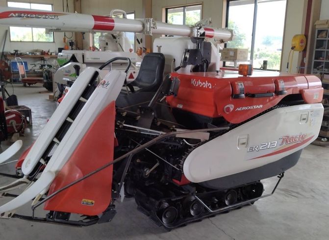 コンバイン ER213G 写真２