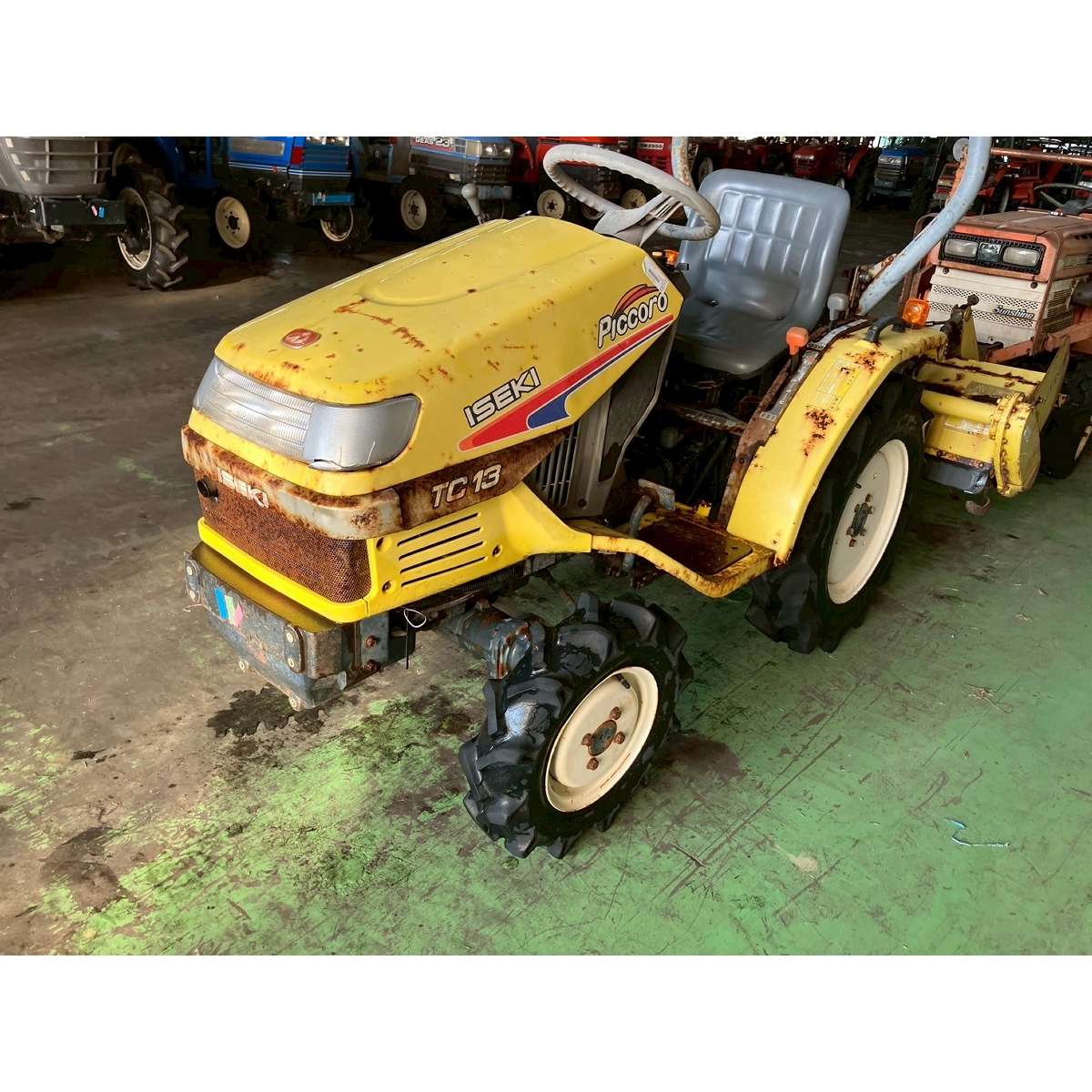 イセキ トラクター 写真