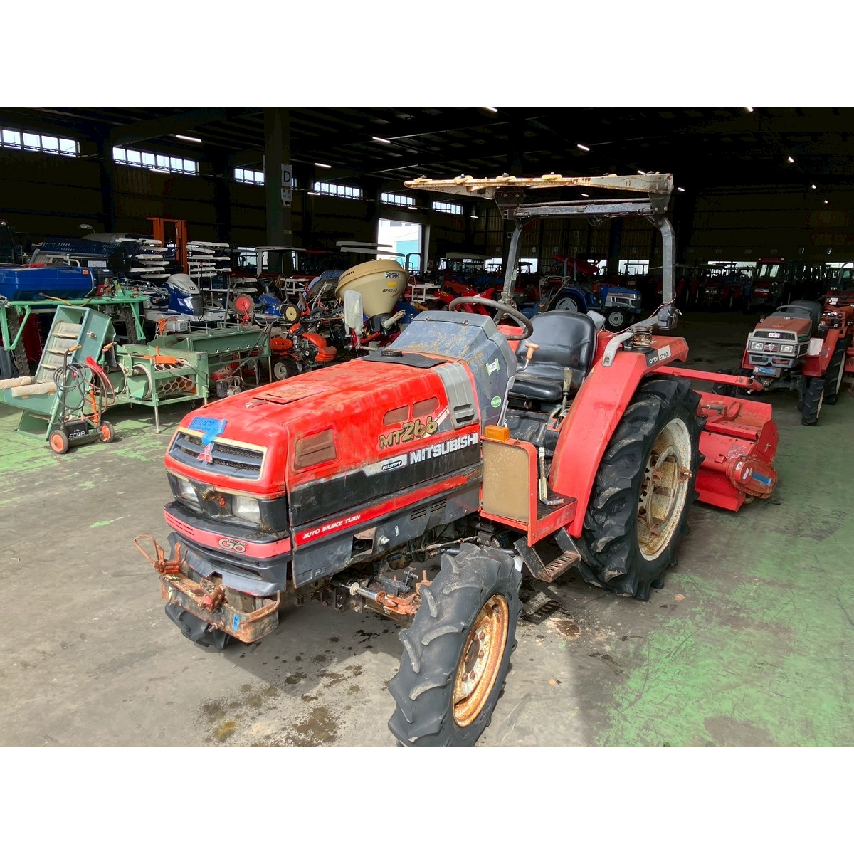 三菱 トラクター 写真