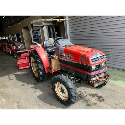 トラクター MT266 写真２