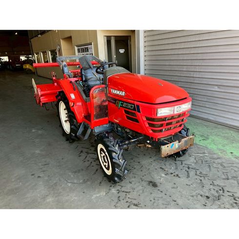 トラクター AF230 写真２