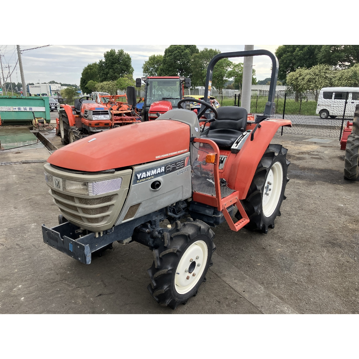 ヤンマー トラクター 写真