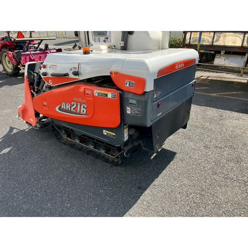 コンバイン AR216 写真４