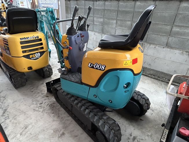 クボタ バックホー 写真