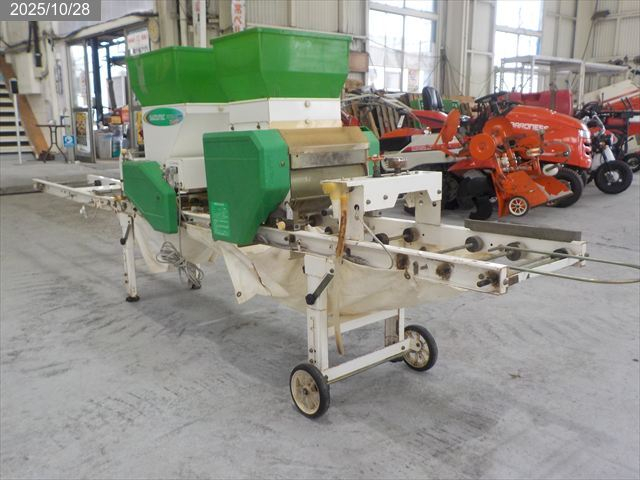 スズテック 播種機 写真