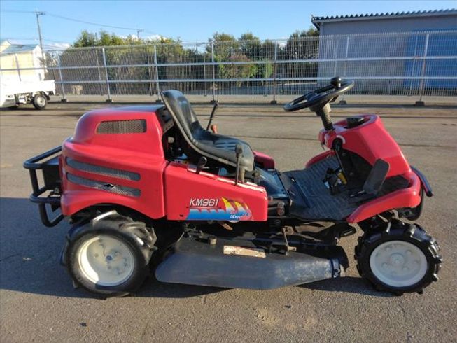 乗用草刈機 KM961 写真４