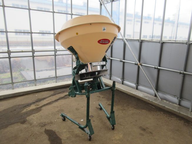 ササキ ブロードキャスター 写真