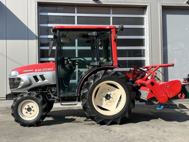 トラクター EG230 写真３