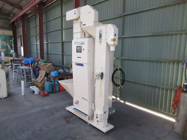 色彩選別機  AK-ECO－α 写真４