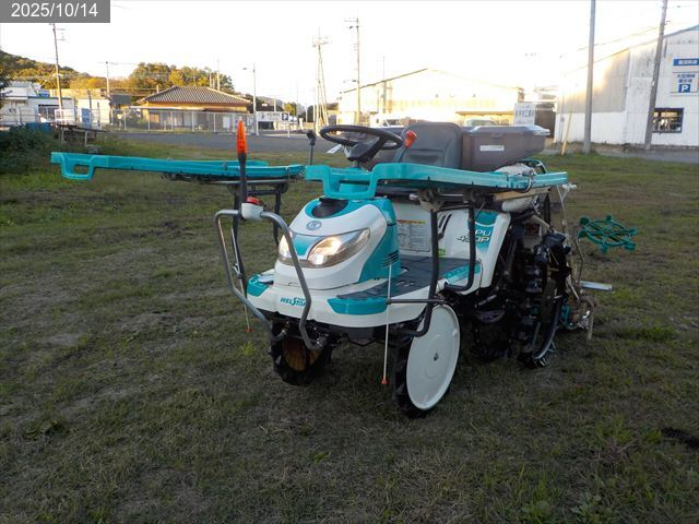 クボタ 田植機 写真