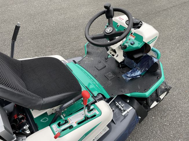 乗用草刈機 RM983X 写真10