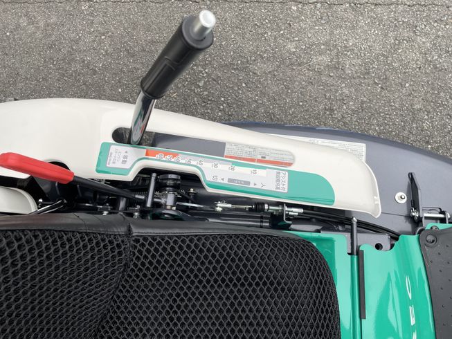 乗用草刈機 RM983X 写真５
