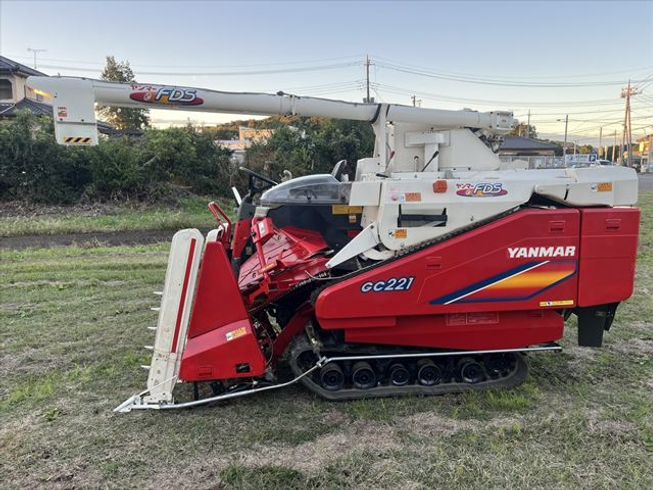 コンバイン GC221 写真４